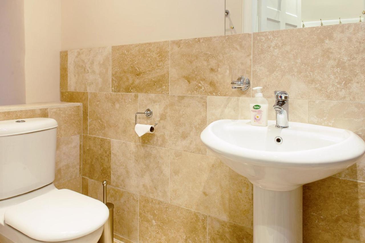 Gorgeous Central Edinburgh 3-Bedroom Apartment Exteriör bild